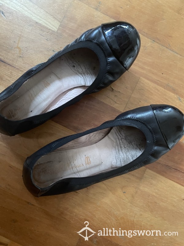 Worn To An Inch Of Their Lives Sassy Work Ballet Flats 38