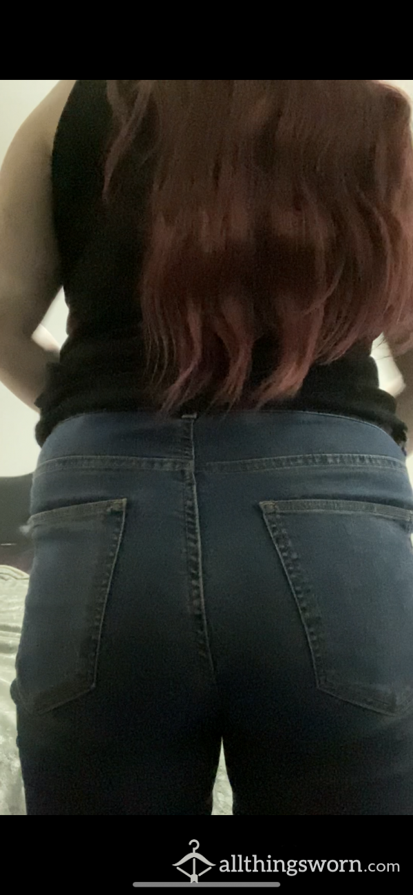 Worshipping My Booty