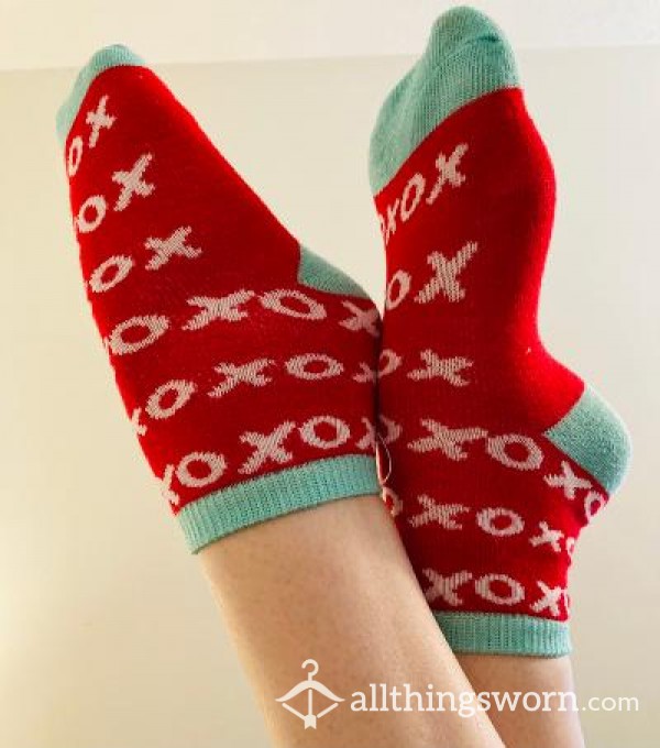 XOXO Dirty Socks