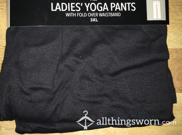 Yoga Pants!! No Panties!!