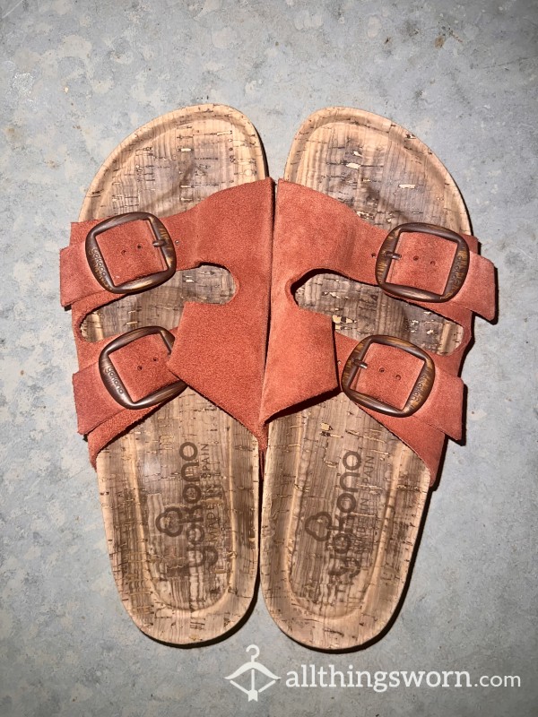 Shoes - Yokono Flat Coral Buckle Sandals